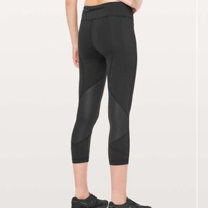 Lululemon Pace revival crop